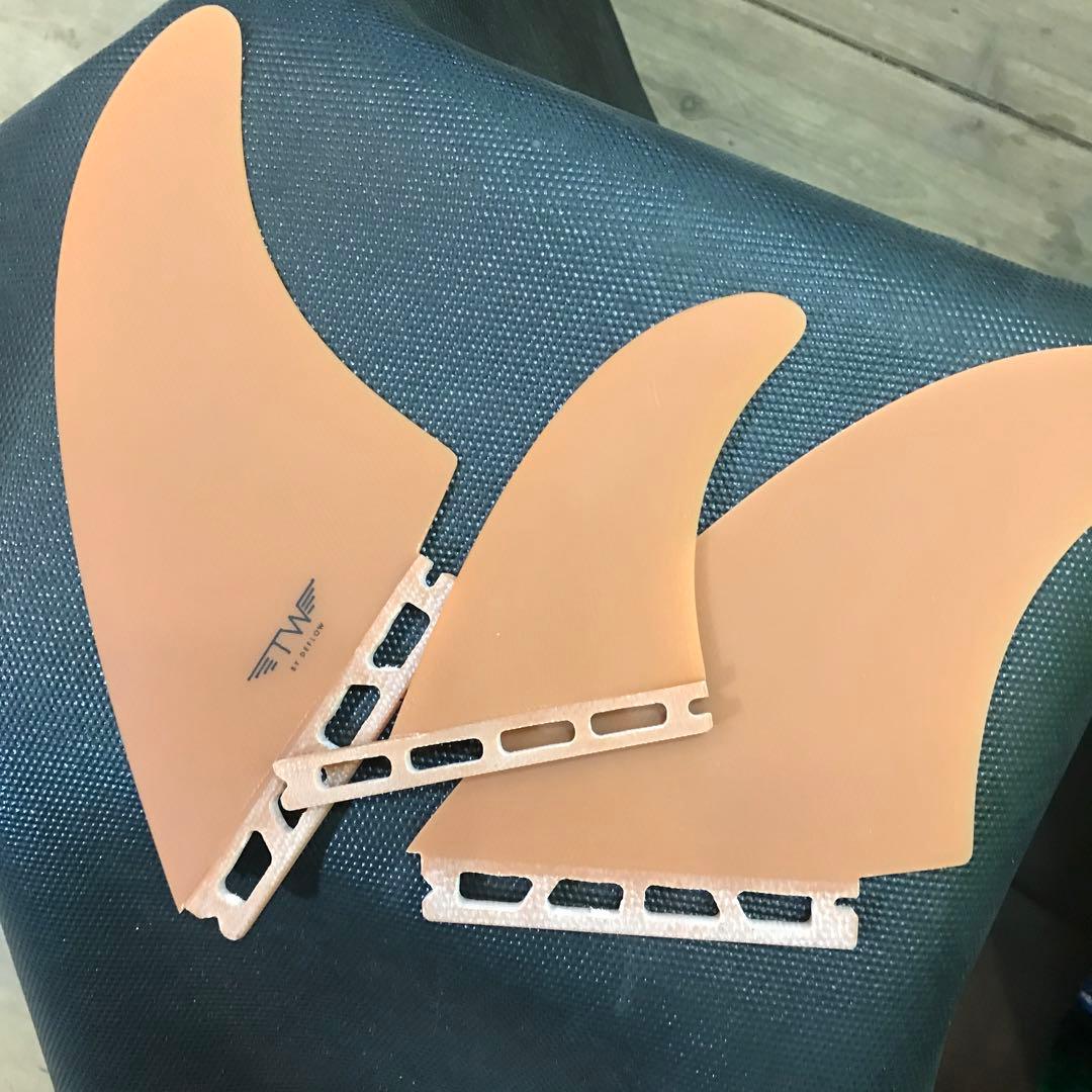 TM サーフボードフィン 3枚セットキールフィン　スタビ