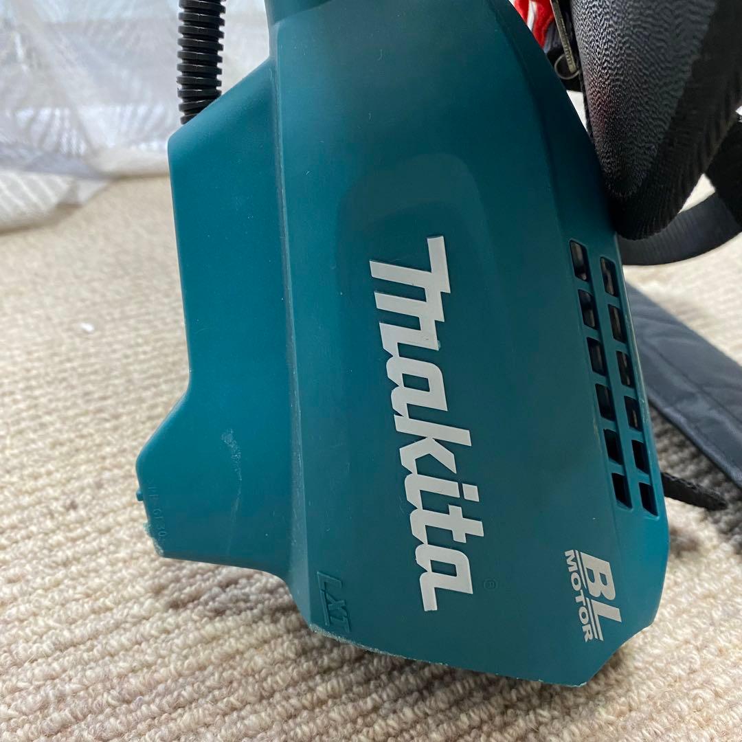 【美品】マキタ充電式草刈機MUR190SDST