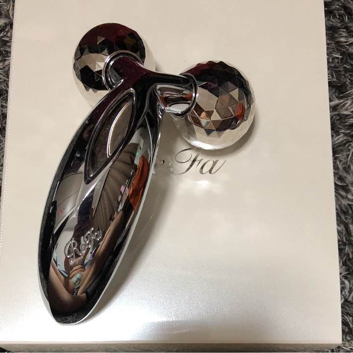 リファカラット正規品 箱付き