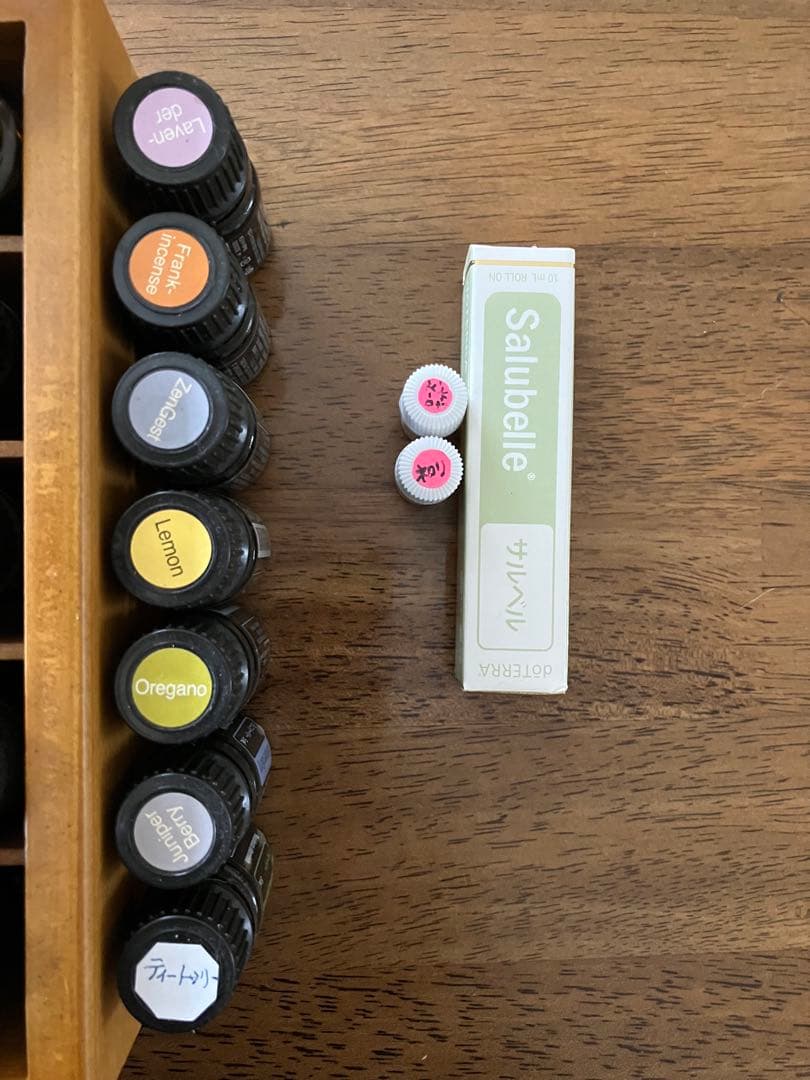 ドテラ精油15ml 21本 5ml 11本、サルベル、ケース付 入浴剤や石鹸作り