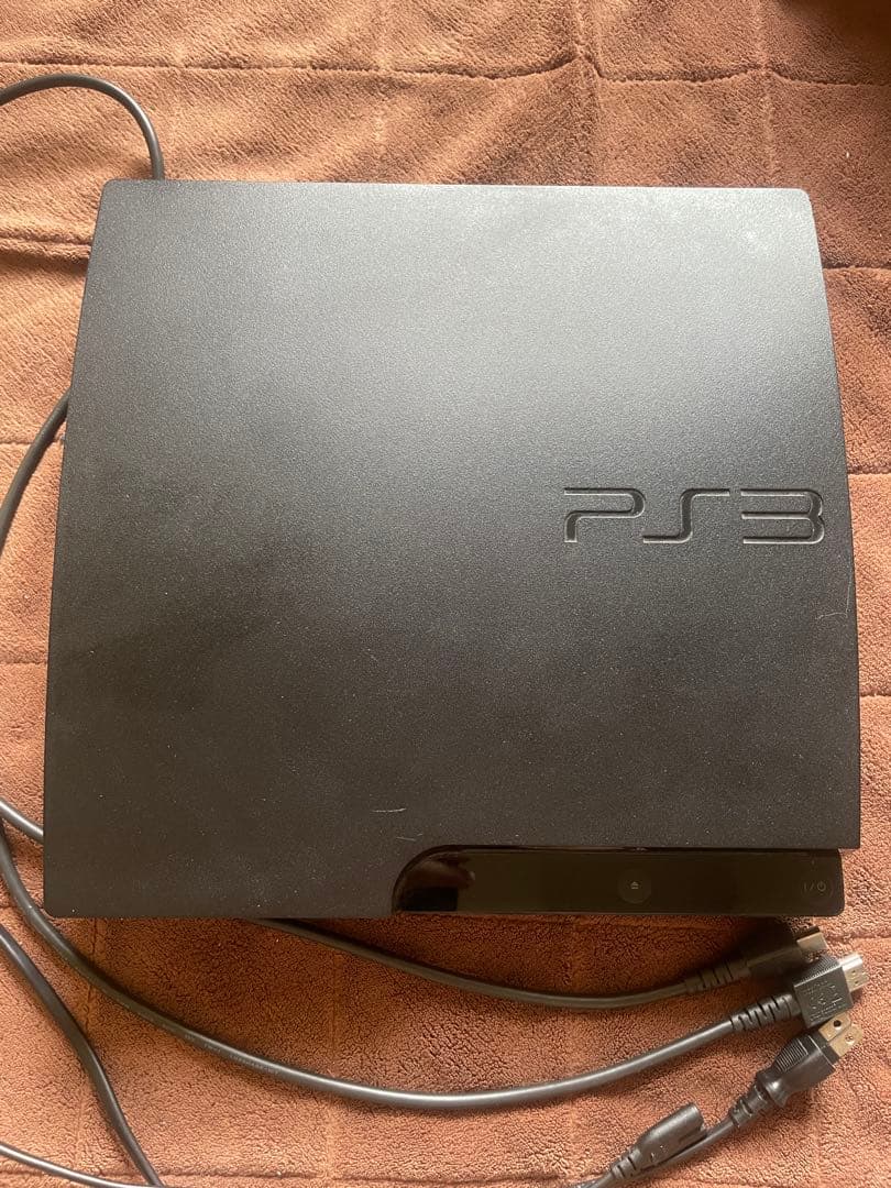 【送料無料】PlayStation3 本体 CECH-3000A(ブラック)