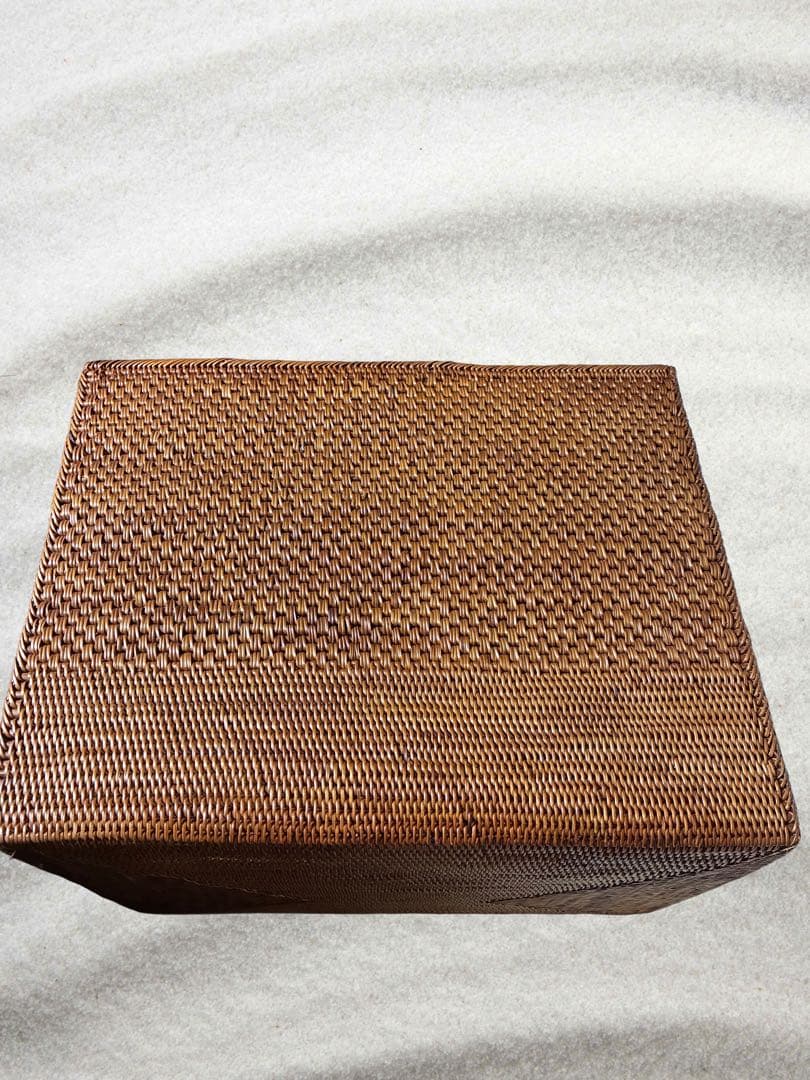 【新品未使用】バリ島直輸入 伝統工芸 アタ製 大型バスケット（収納ボックス）