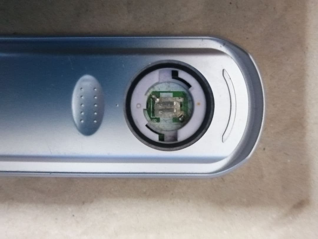 10インチ防水ポータブルブルーレイプレーヤー　Superbe SU-10BWP