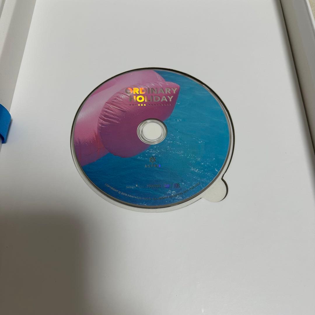 ASTRO ORDINARY HOLIDAY フォトブック
