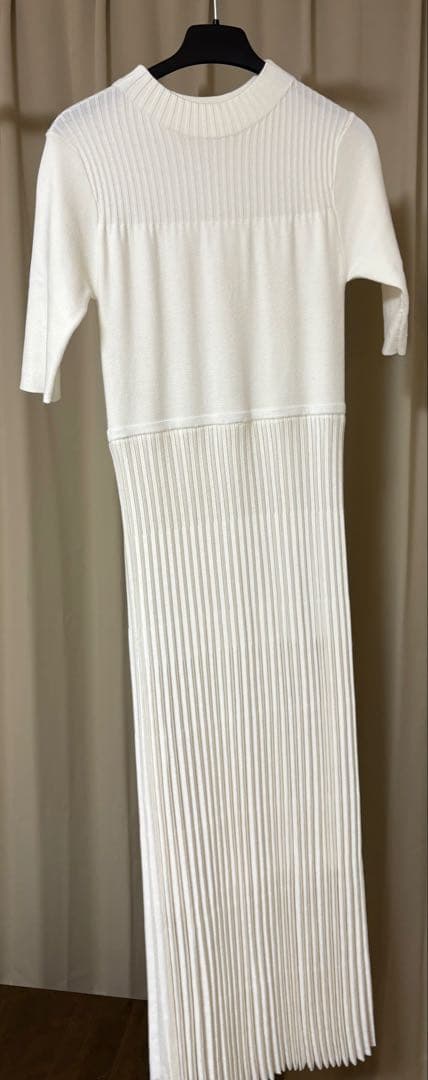ボトルネックシアーニットワンピース （WHITE）