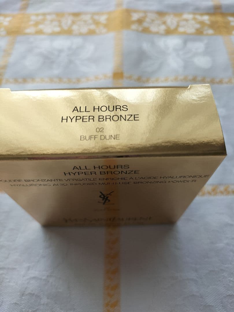 【新品未使用】イヴ・サンローラン　オールアワーズハイパーブロンザー02フランス製