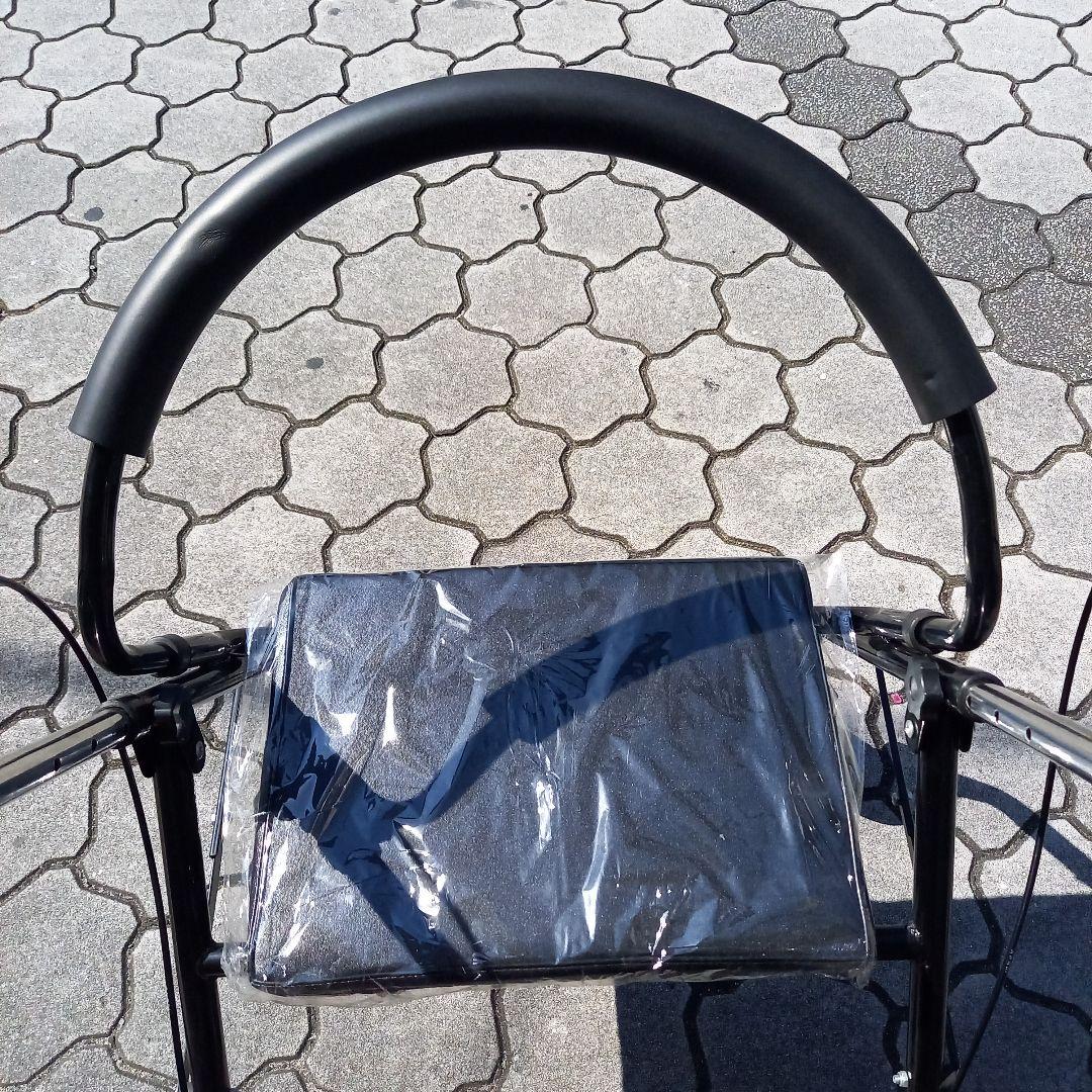 美品◎KMINA Walker 四輪歩行器 杖付き折りたたみチェア付属
