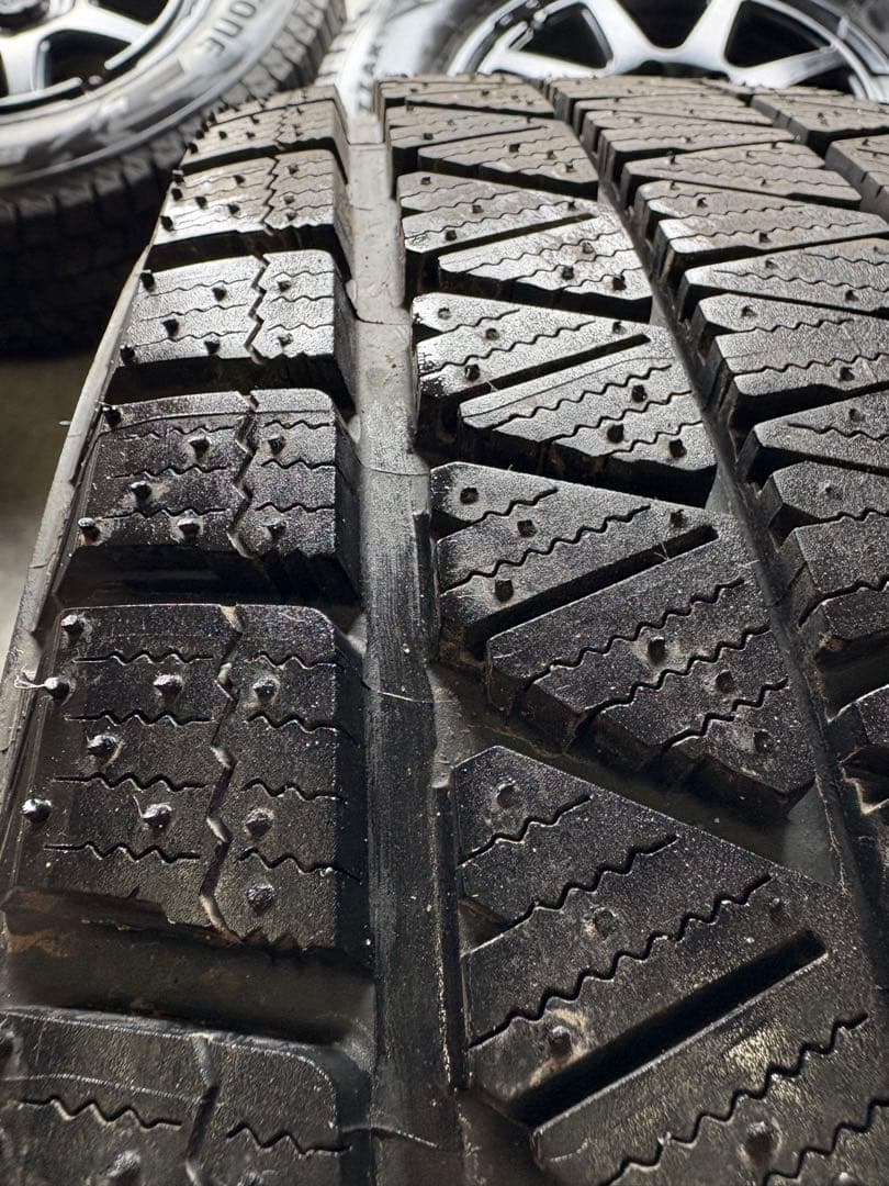 ランクル250 ブリヂストン ブリザックDM-V3 265/65/R18