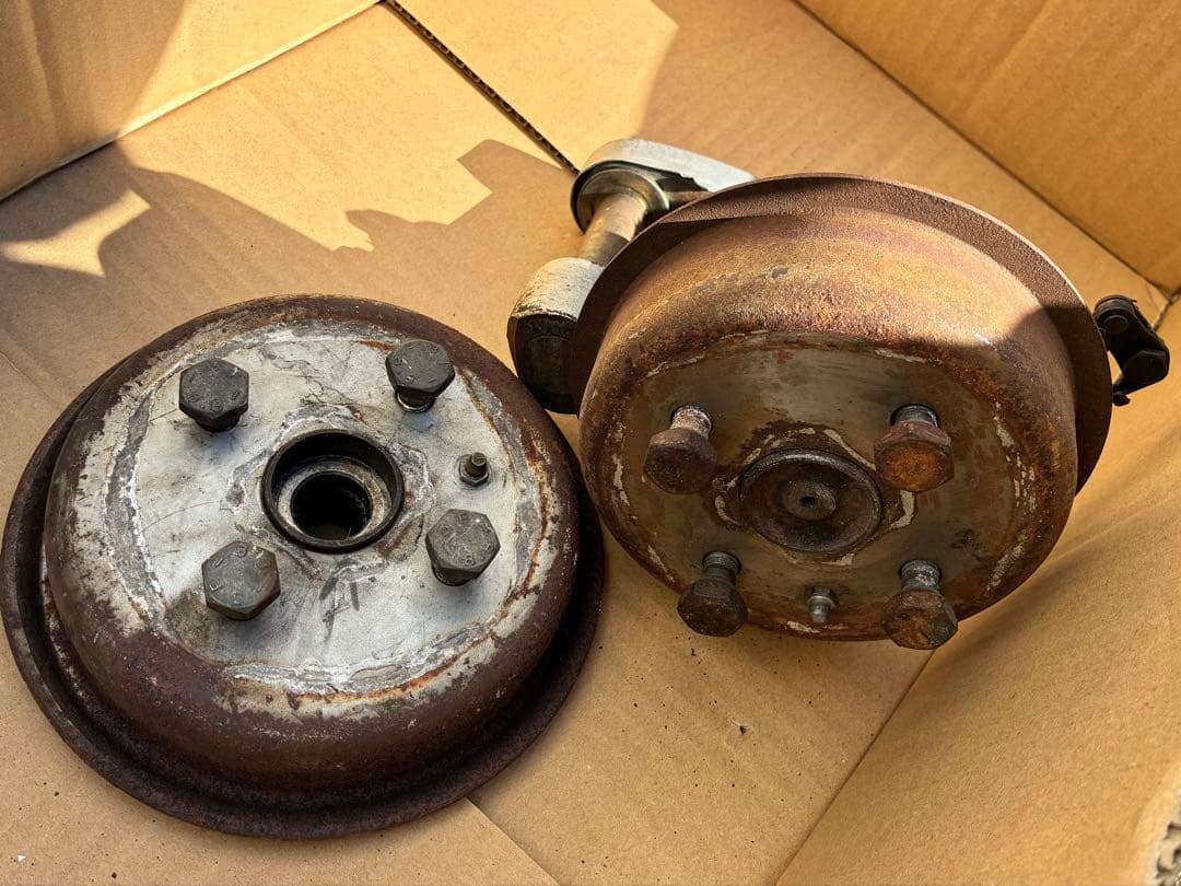 ベスパ50S フロントブレーキ＆アームASSY ＋リアドラム　1979年　円穴