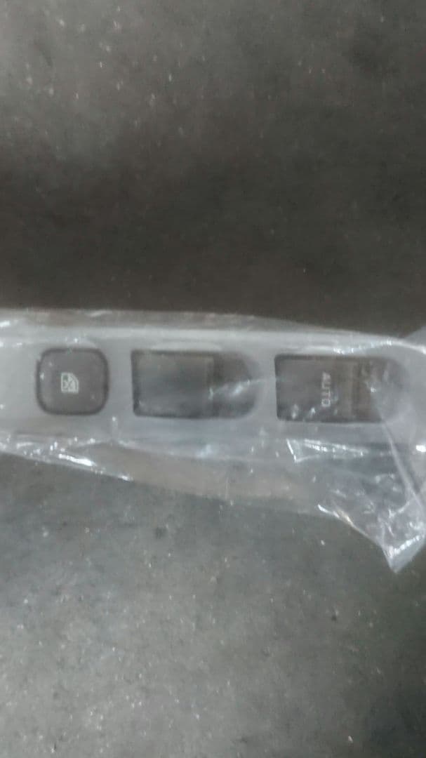 純正　キャンター　パワーウィンドウスイッチ　三菱フソウ　三菱ふそう　ウインドウ