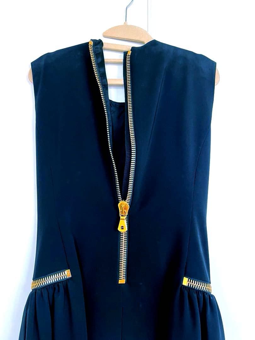 ミニワンピース 黒 チェーン装飾 MOSCHINO モスキーノ