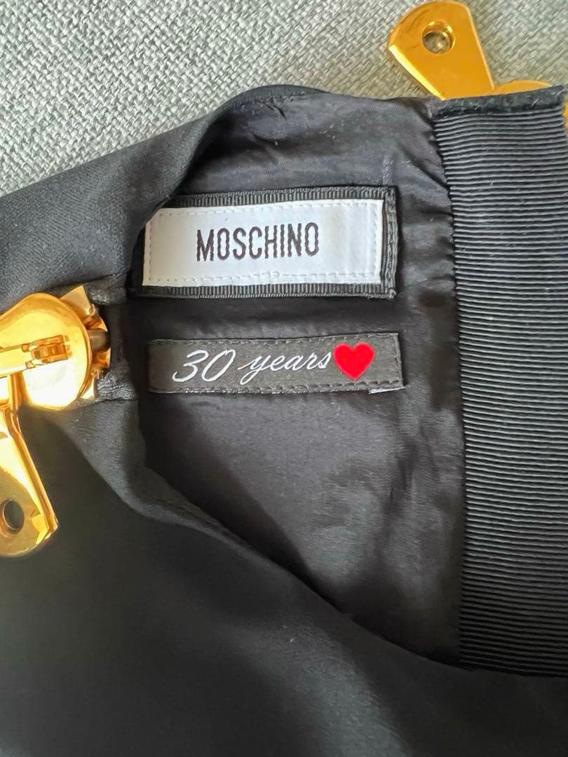 ミニワンピース 黒 チェーン装飾 MOSCHINO モスキーノ