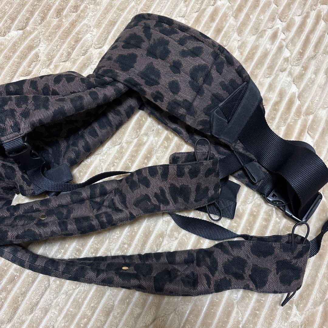 artipoppe／抱っこ紐　ヒョウ柄