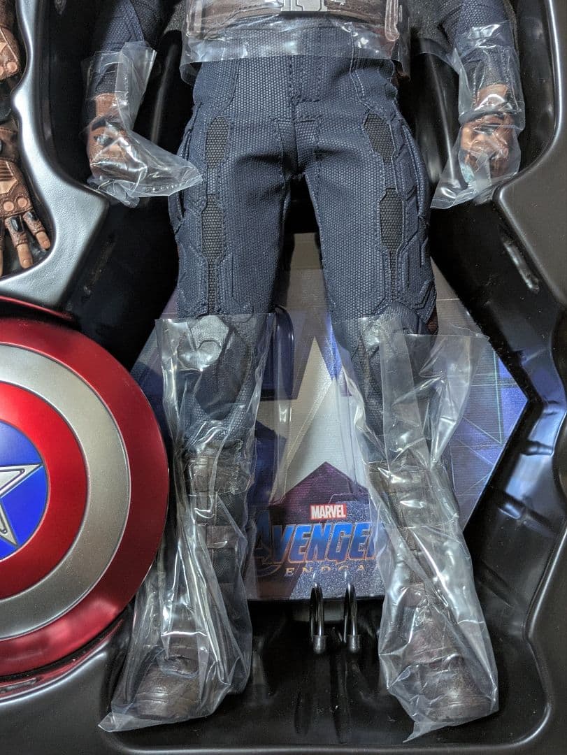 【未使用品】ホットトイズ　エンドゲーム　キャプテン・アメリカ（ステルススーツ版）