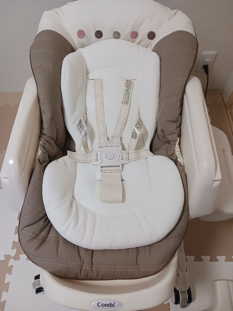 コンビ　ハイ&ロースウィングラック　ネムリラ AUTO SWINGエッグショック