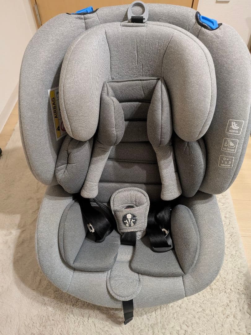 【美桜・ミオ】アイリスオーヤマ チャイルドシート 洗濯済み　ライトグレー