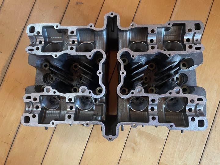 ゼファー 400 エンジンブロック　シリンダー　ピストン　純正