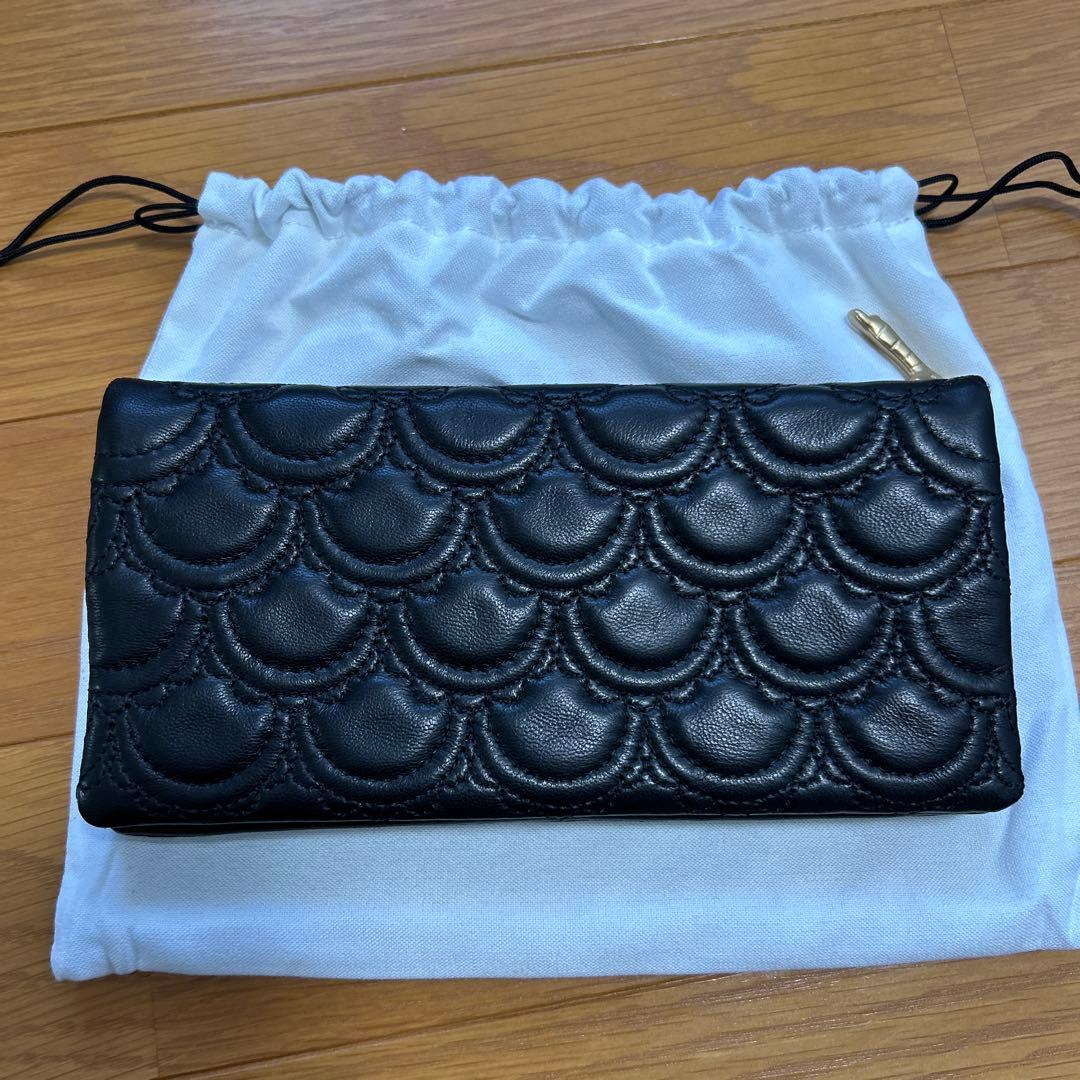 新品tsumori chisato ドット柄長財布ツモリチサト　ブラック