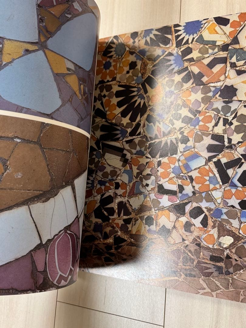 【謹呈サイン署名】ガウディの宇宙　細江英公　集英社　　ジョアン・ミロ