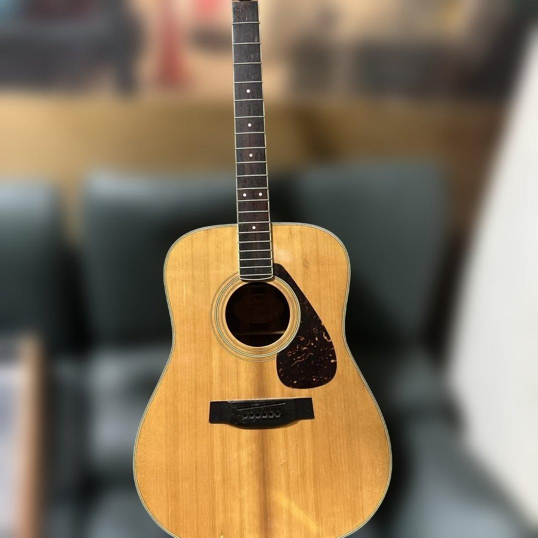 ヤマハ　YAMAHA アコースティックギター　FG-302