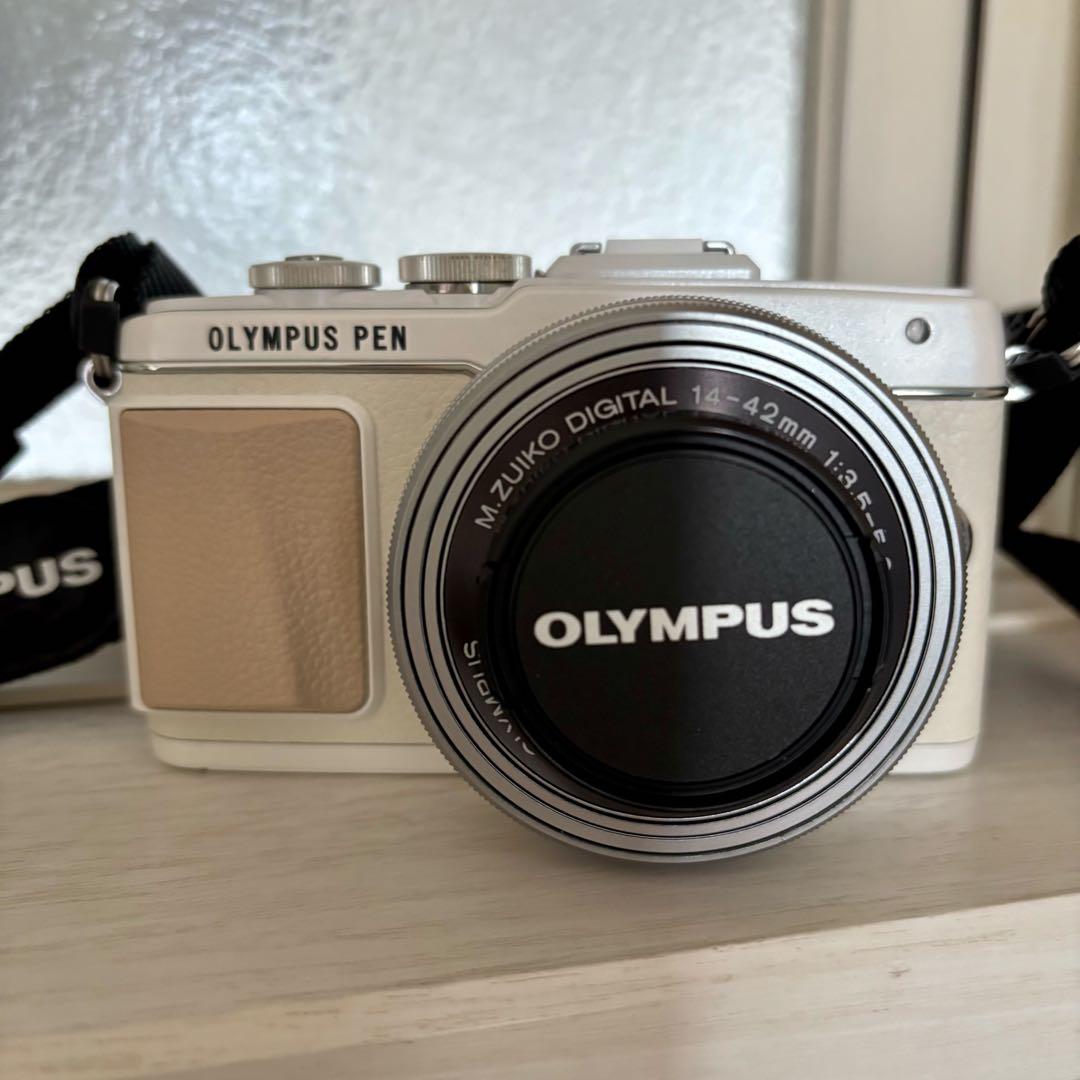 OLYMPUS PEN Lite E-PL7 本体のみ（レンズ有り）