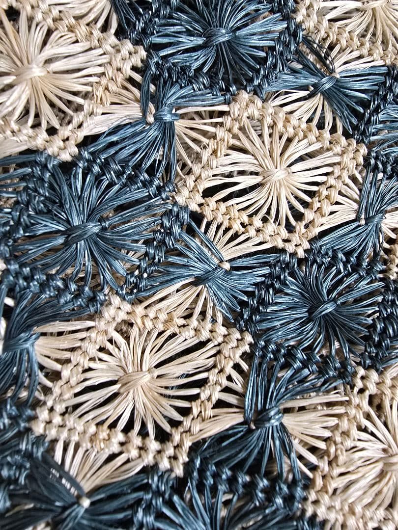 値下げしています。誉田屋源兵衛の芭蕉(アバカ)帯、半巾市松（緑青×キナリ色）