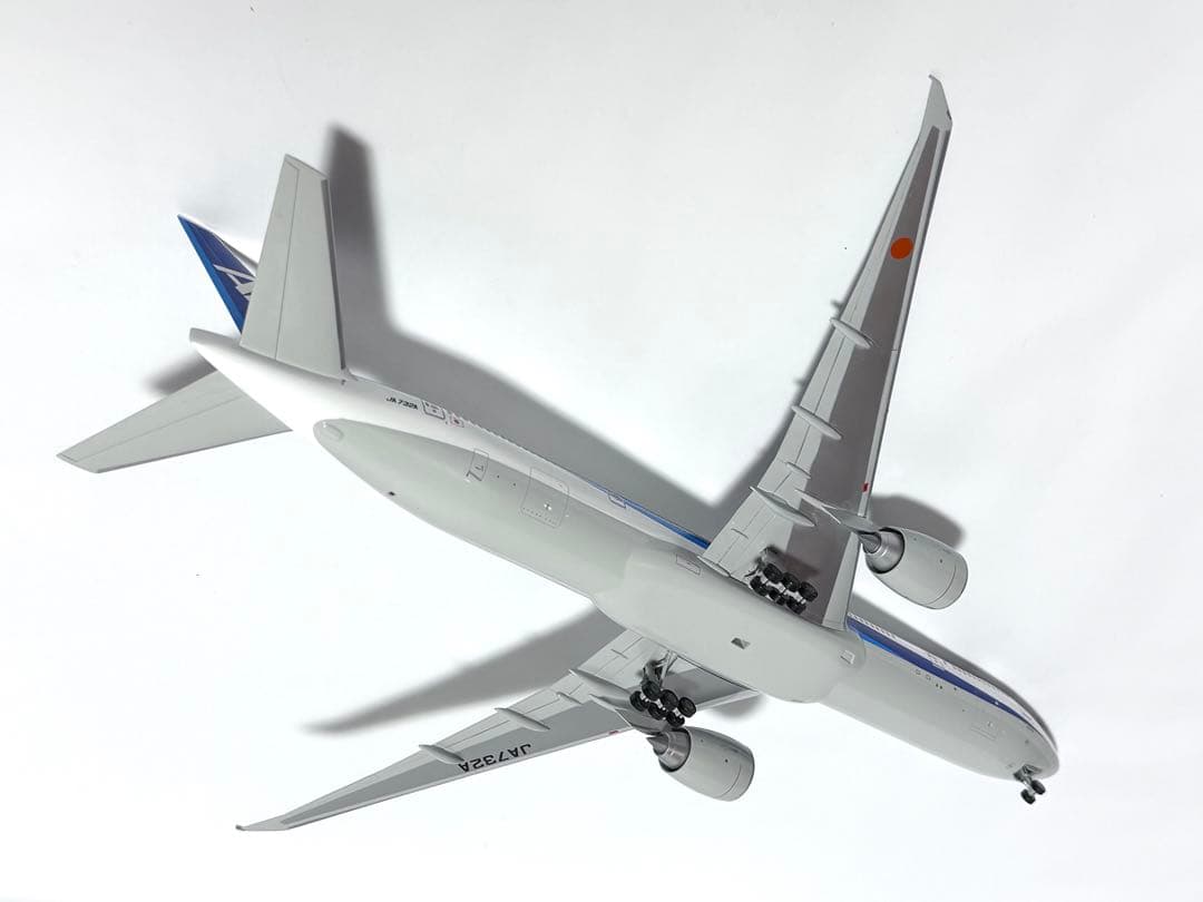 全日空商事 1/200 B777-300ER ANA NH20013