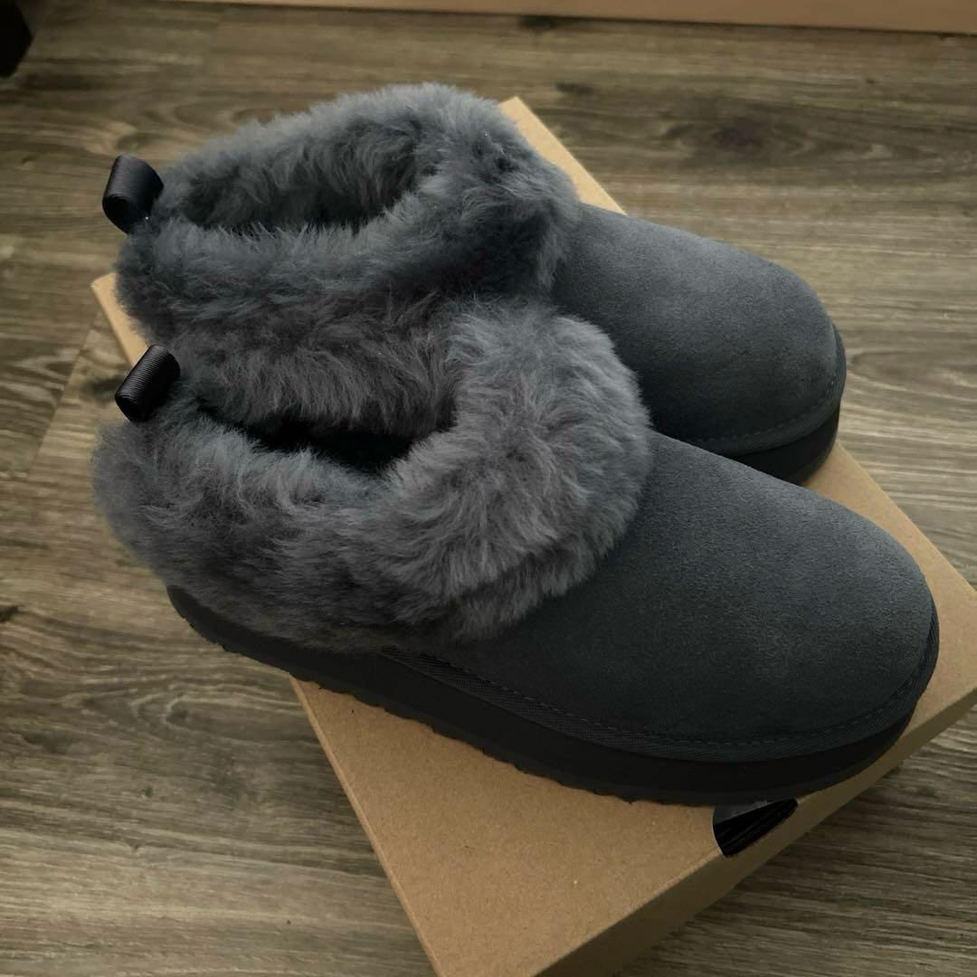 【新品・未使用】UGG Tazzelle タゼル　サイズ7 ダークグレー