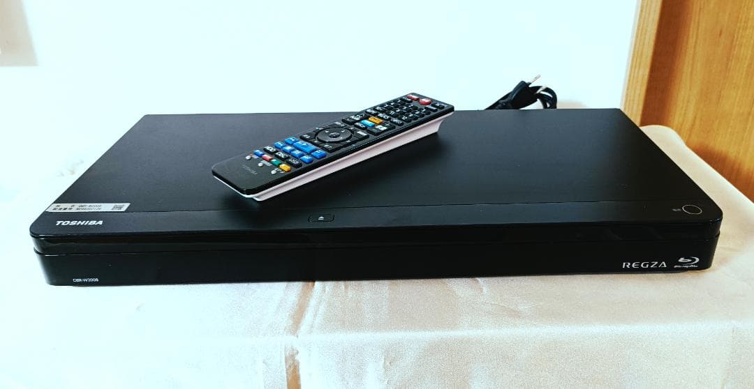 東芝REGZAレコーダー DBR-W2008 2番組同時 2TB 2018年製