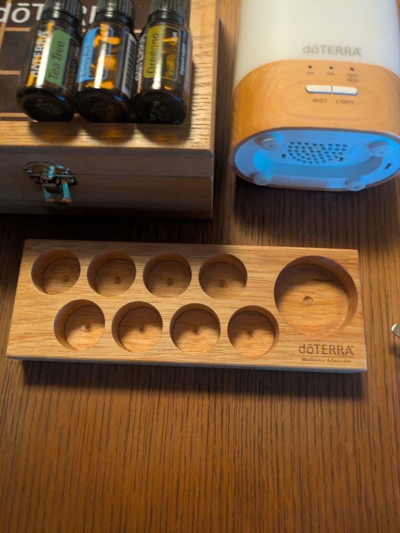 ゆかです★doTERRA ディフューザー，オイル，木箱，木製スタンド，