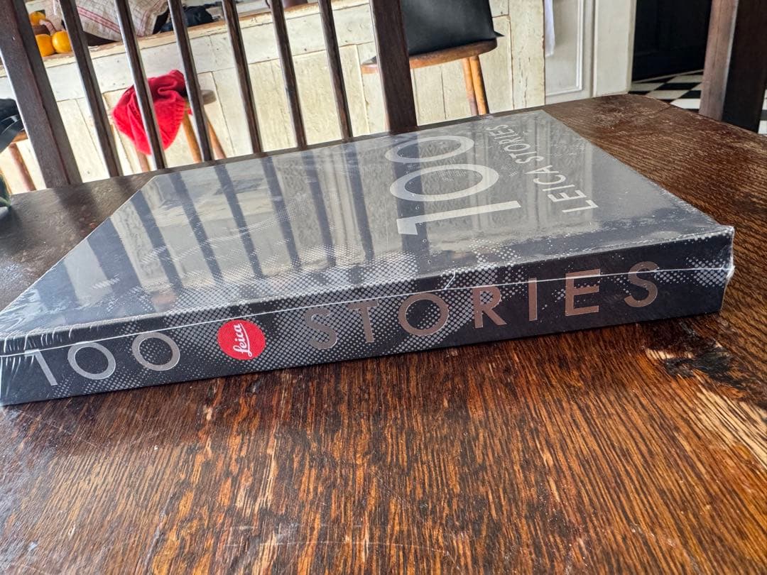 100 LEICA STORIES ハードカバー