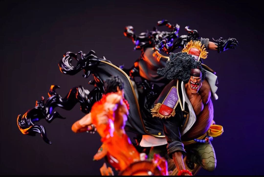 ワンピース　エース　戦う　黒ひげ　ガレージキット　フィギュア　完成品