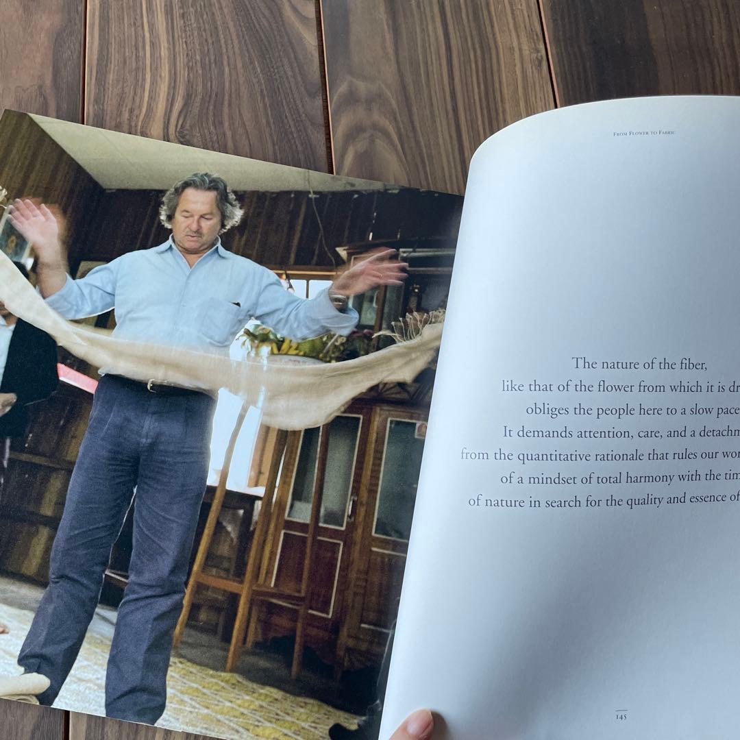 アート・デザイン・音楽 The Lotus Flower: A Textile Hidden in