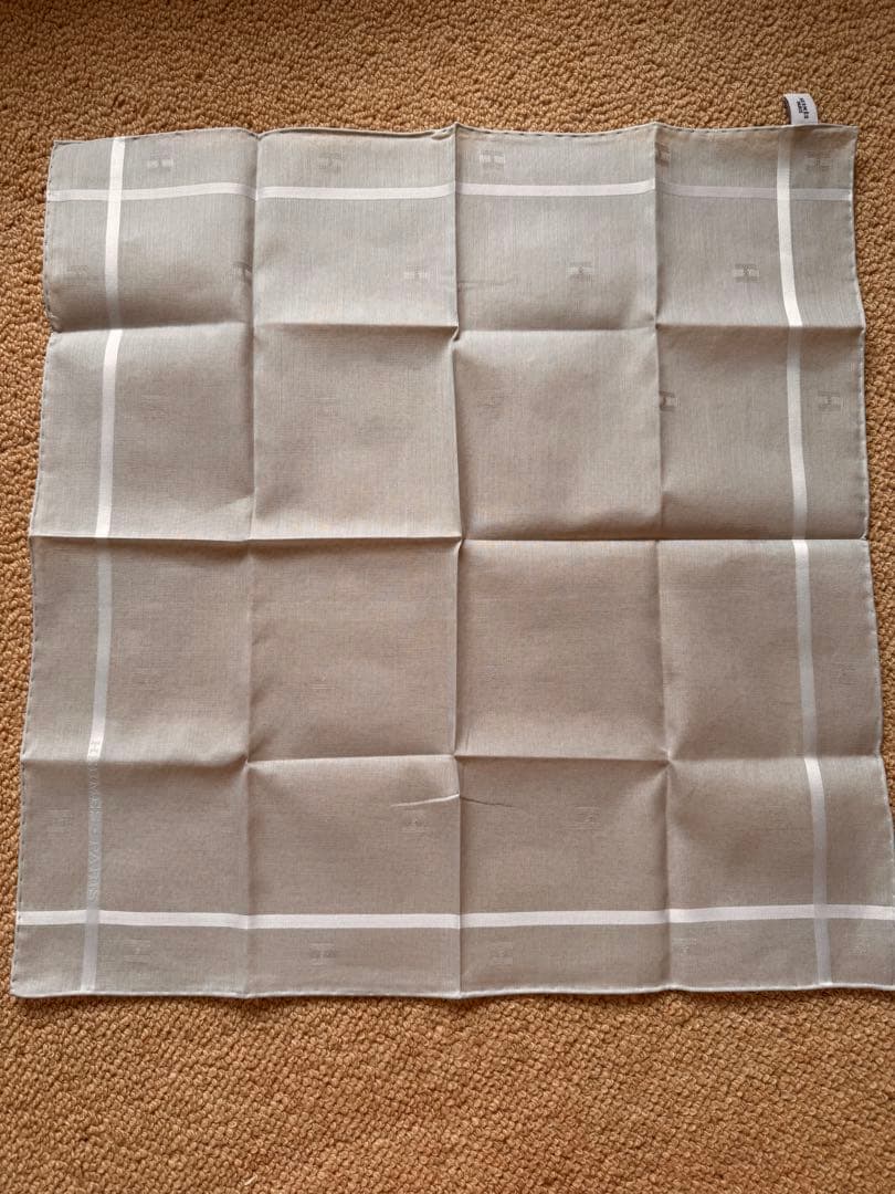 新品未使用 エルメス HERMES ハンカチ 2枚セット グレーピンク紙袋リボン