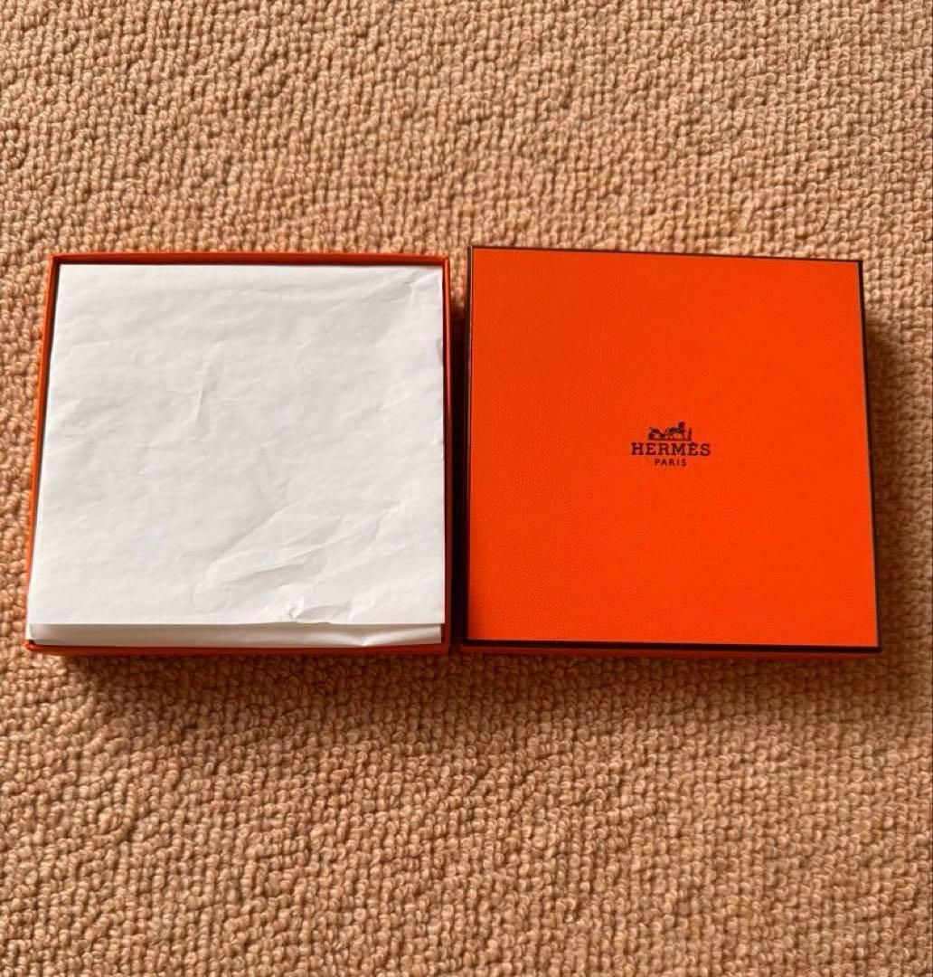 新品未使用 エルメス HERMES ハンカチ 2枚セット グレーピンク紙袋リボン