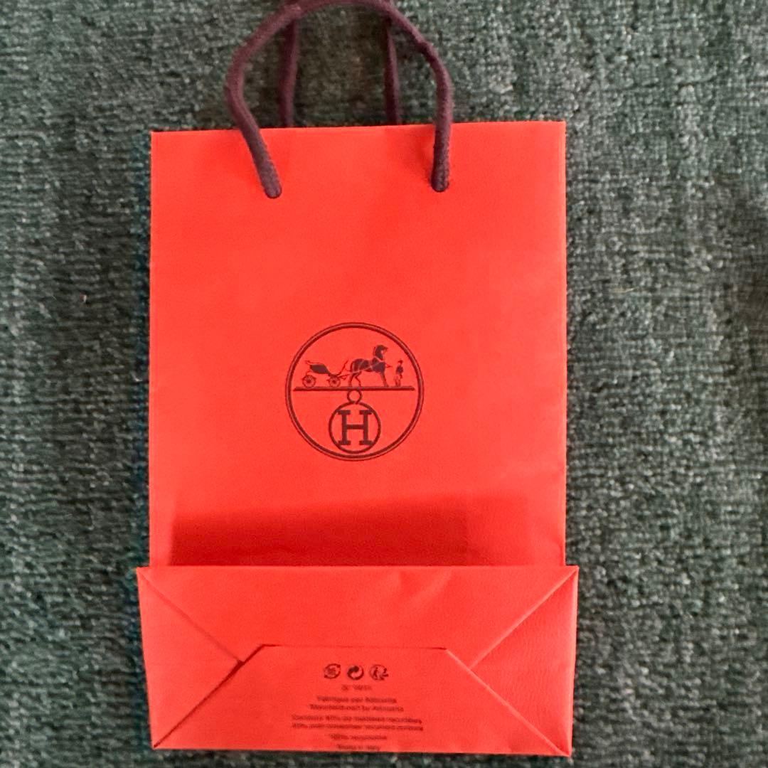 新品未使用 エルメス HERMES ハンカチ 2枚セット グレーピンク紙袋リボン