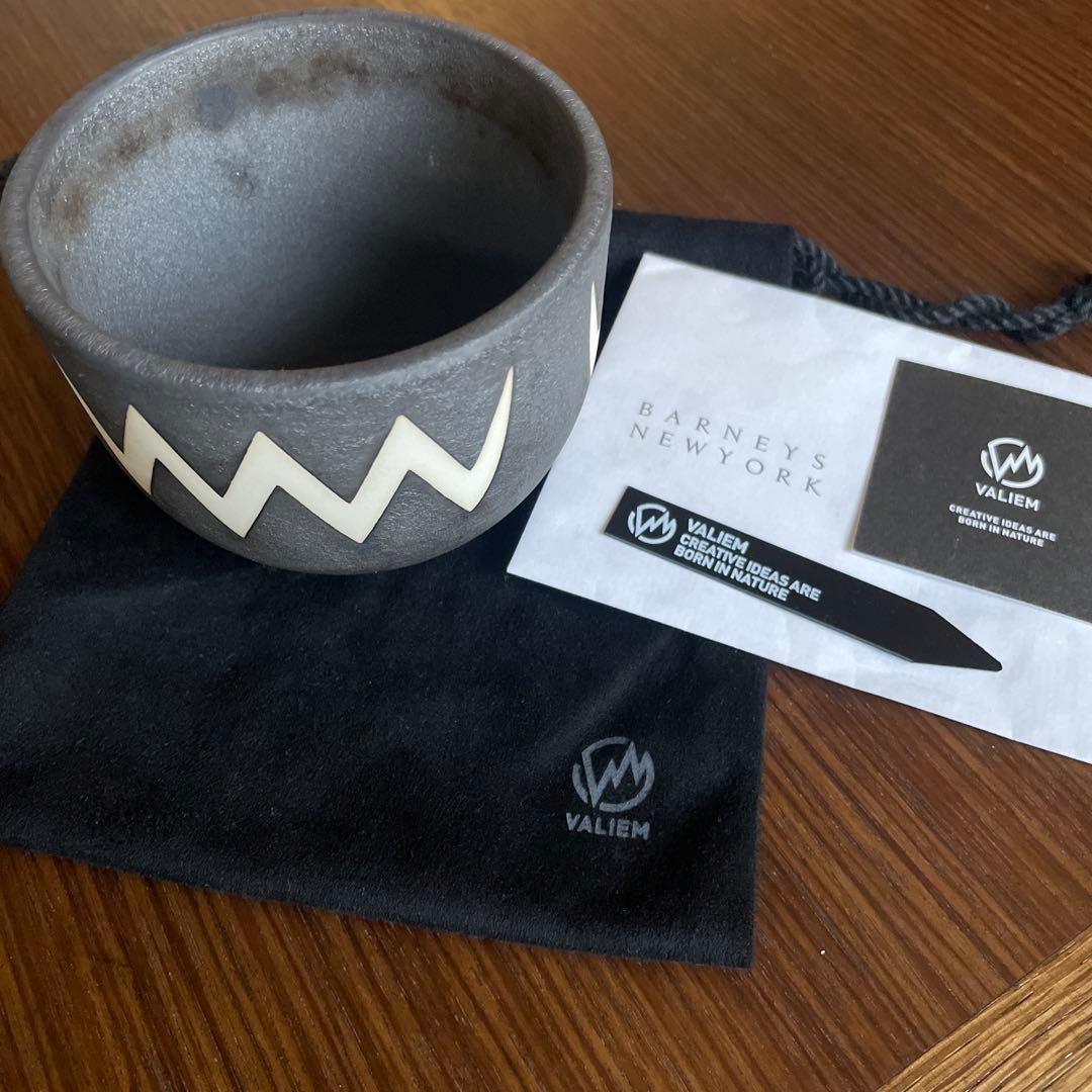 VALIEM MONSTER MOUTH 陶器鉢（Sサイズ）バリエム