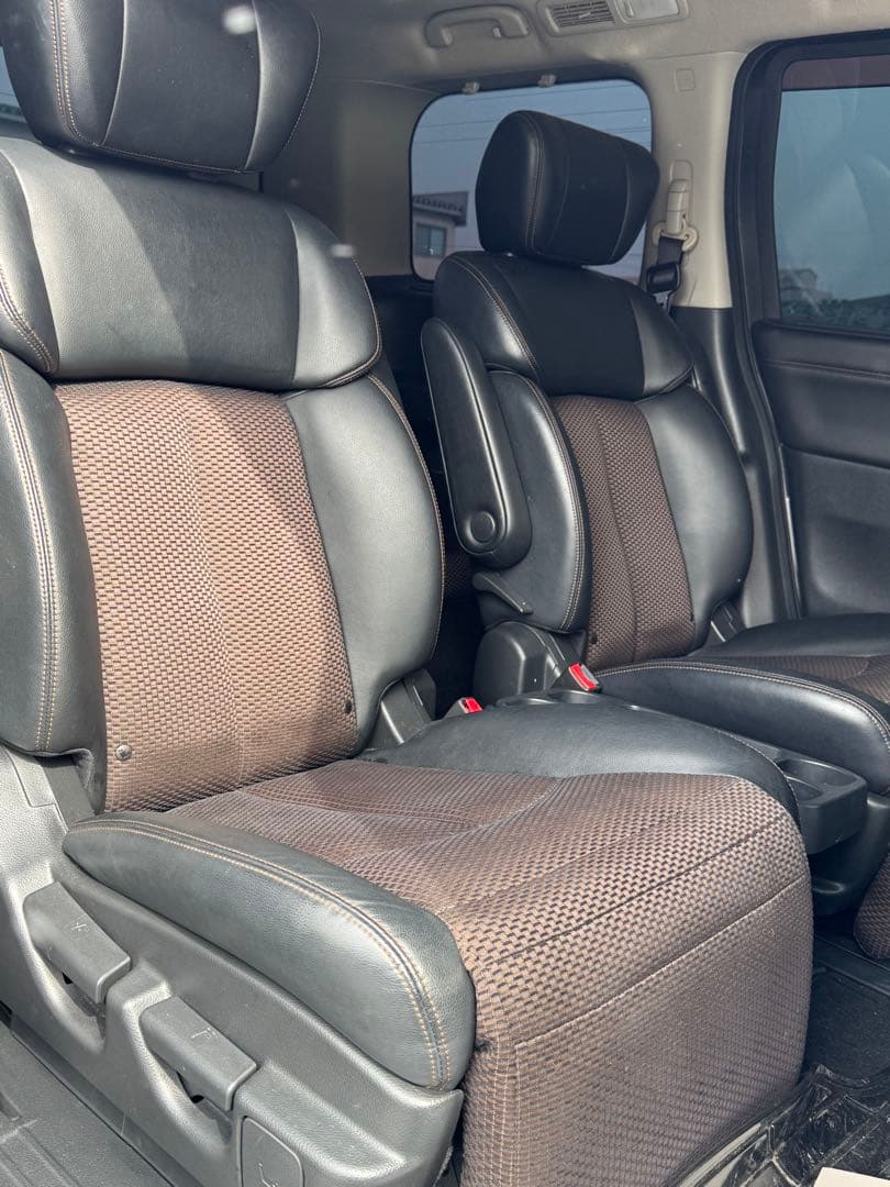 平成23年式エルグランド