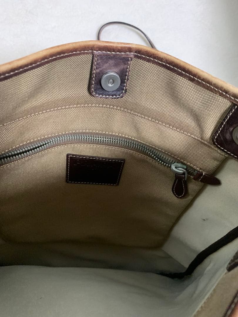 PRADA ロゴ　ジャガード