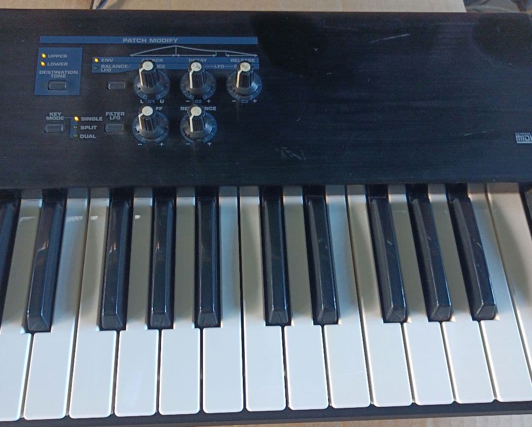 Roland JUNO-D 61鍵 シンセサイザー