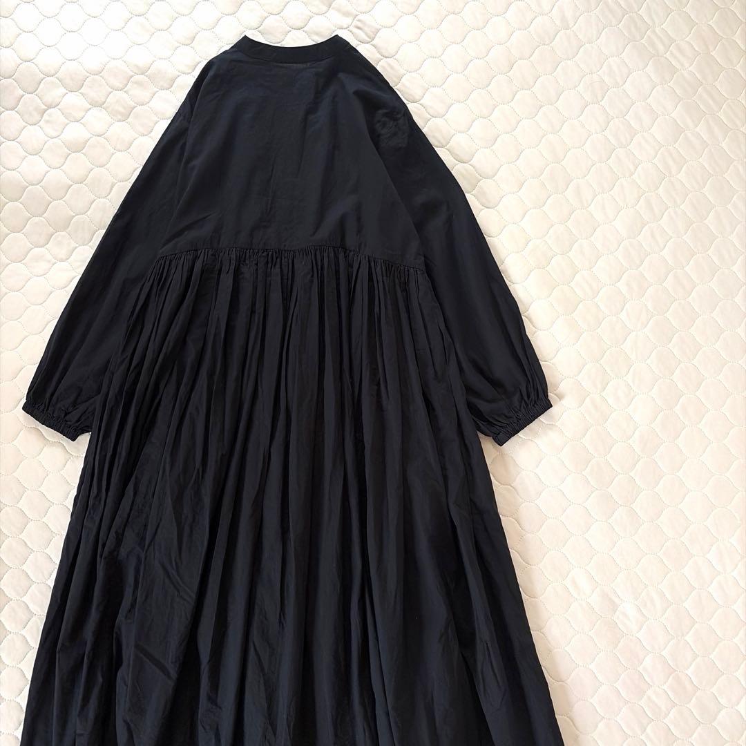 【美品】BEARDSLEY パールボタンギャザーワンピース　ブラック　サイズ0