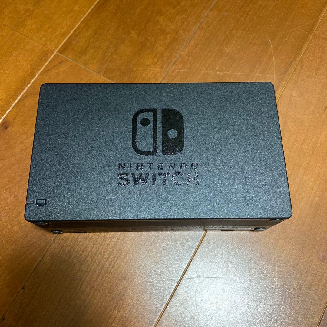 完動品　美品　箱付き　任天堂　Switch ニンテンドー