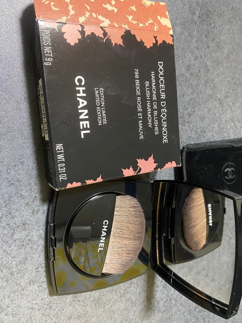 CHANEL ドゥスールデキノックス798ベージュロゼエモーヴ