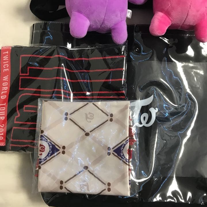 TWICEグッズセット　ペンライト　ラブリー　ぬいぐるみ