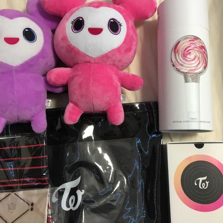 TWICEグッズセット　ペンライト　ラブリー　ぬいぐるみ