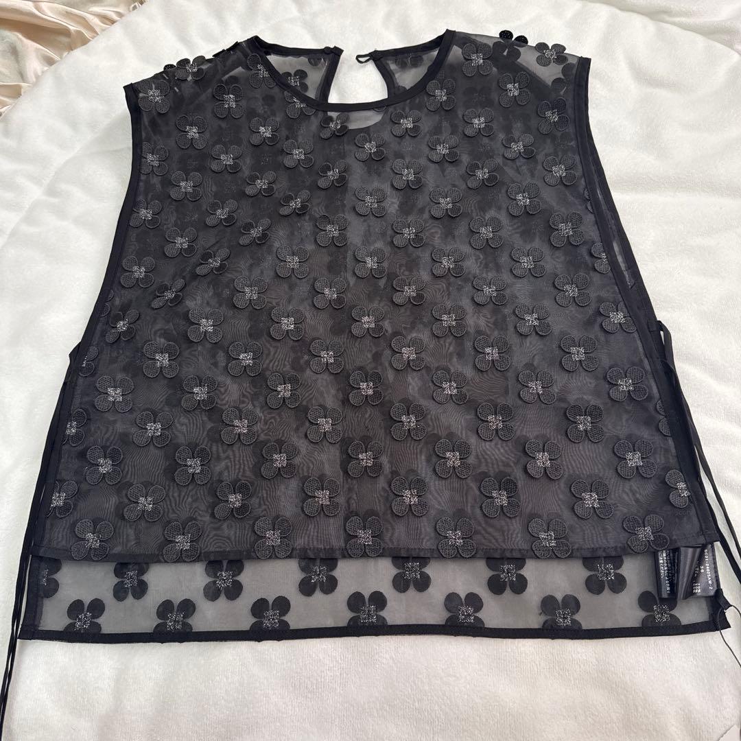 本日のみSALE！【新品・未使用】yori shirocon cloverジレ