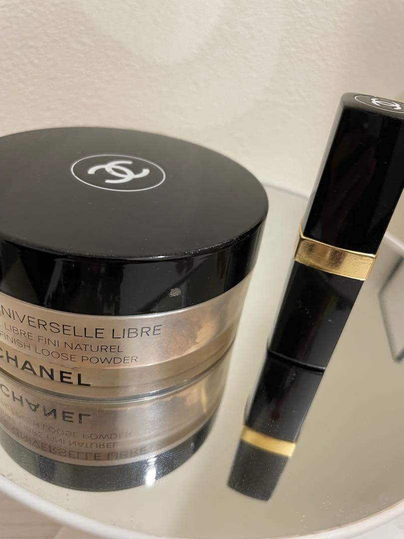 【プレミアムな美しさをCHANELが贈る至福のセット、フェイスパウダーと口紅】