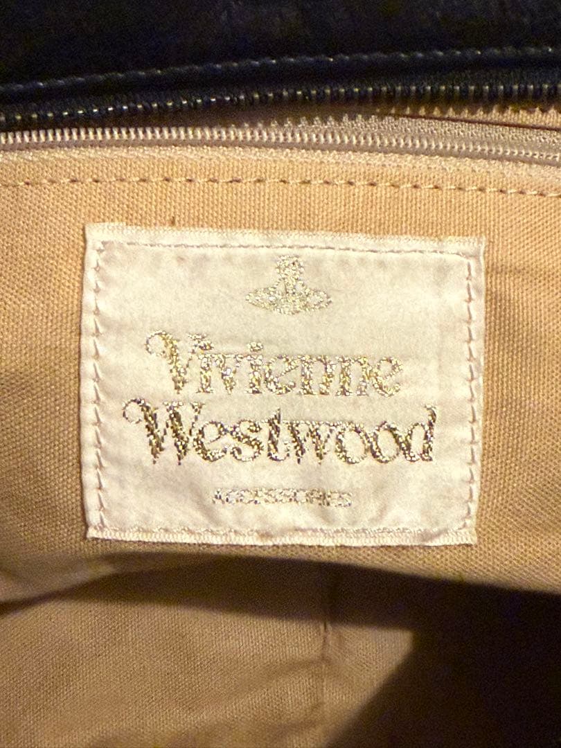 超希少【Vivienne Westwood 】チャーム付きレザーミニボストン