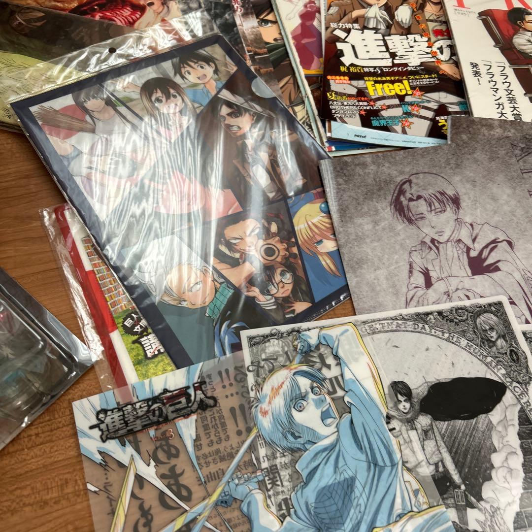 進撃の巨人　グッズセット