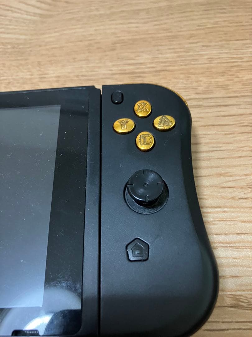 Nintendo Switch 本体 ゴールドボタン